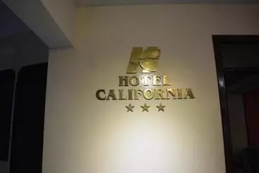 ホテル California