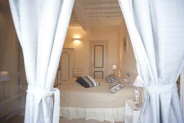 קוטג'' La Cianella Adult Only