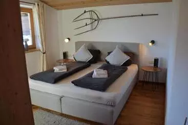 هتل Bergbauernhof Obergaisberg