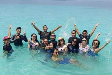 هاستل Js House View