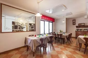 בית מלון כפרי Locanda Al Centrale