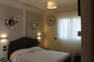 膳宿费 Villa Martina Luxury Rooms
