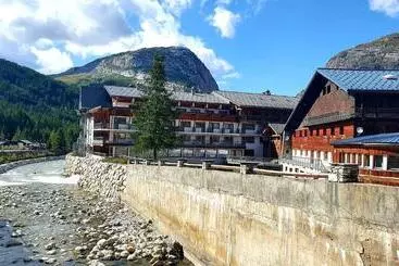 Hotel Village Vacances De Val D Isère
