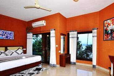 Pensionat Room In Guest Room   Lakerose Wayanad Resort   Superior Lake View