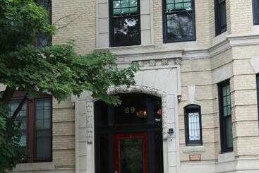 아파트호텔 A Stylish Stay W/ A Queen Bed, Heated Floors.. #37