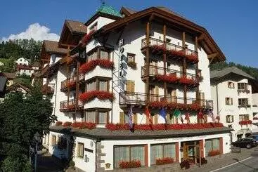 Otel Dolomiti Madonna