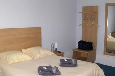 فندق La Tour De Crecy