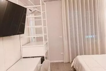 تختخواب و صبحانه Midtown Salerno