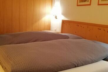 فندق Petit Helvetia Budget