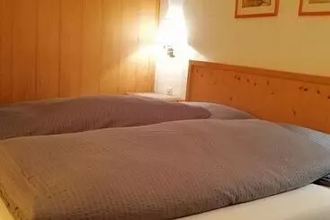 فندق Petit Helvetia Budget