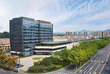Hotell Hilton Garden Inn Huzhou Anji Phoenix Mountain