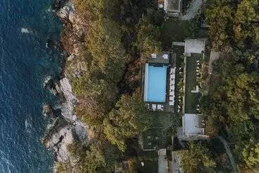 Hotel Lov Faralya
