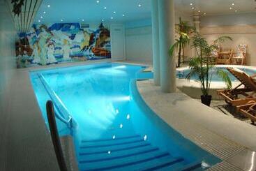 Отель Hozam Wellness és Apartman