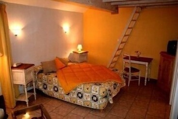 هتل Hôtel La Grange Aux Marmottes