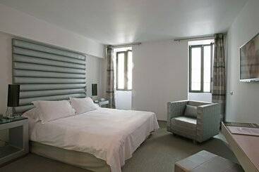 هتل L Escale Côté Sud