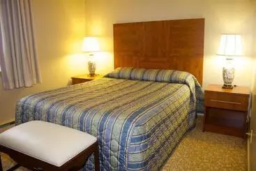 ホテル Moonlight Inn And Suites Sudbury