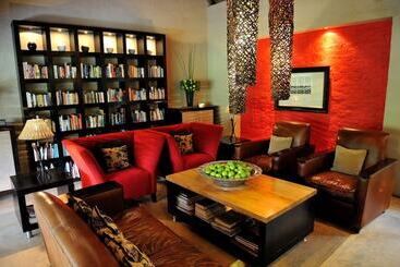 Hotel Woodall Country House And Spa