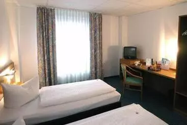 Center Hotel Drive Inn