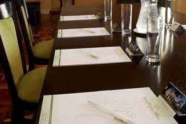 בית מלון כפרי Cascade Country Manor