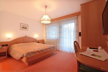 ホテル Dolomites Inn
