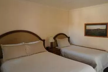 فندق على الطريق Kinross Inn