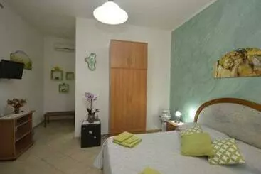 B&b Poliglotta