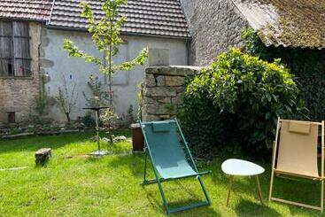 膳宿费 Laboutique