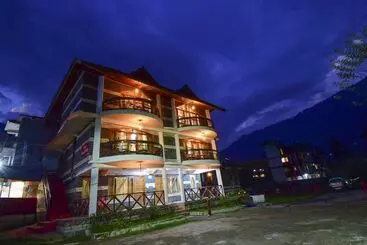 Hotel Hamta Manali !! Free Pickup From Volvo Bus Stand !!