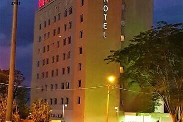 Otel Ibis Sertaozinho