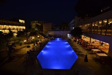 בית מלון כפרי Rios Latte Beach