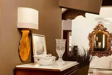 Majatalo Vicosuite Neathon