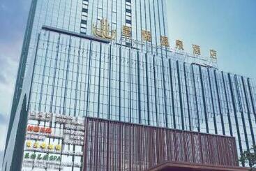 Отель Shining Star Hot Spring