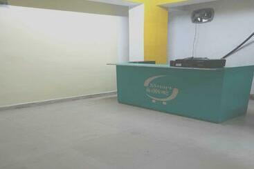 فندق Oyo 86960 Shree S