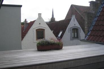 مبيت وإفطار T Walleke