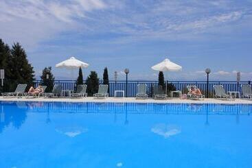 Rising Sun Apartments And Studios