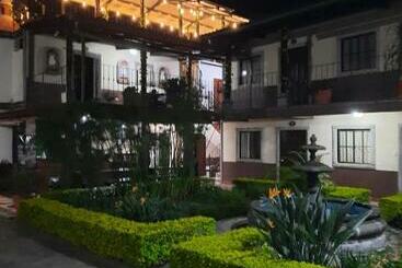 مبيت وإفطار Boutique Segen