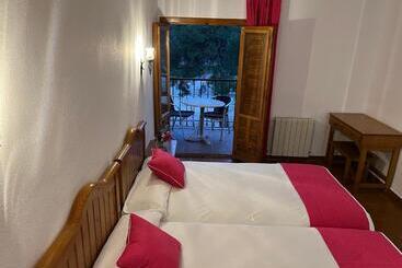 ペンション Hostal Ciudad Encantada