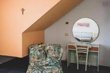 هتل آپارتمان Agriturismo Monte Della Dea