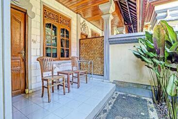 Hotel Collection O 91125 Puri Dewa Bharata