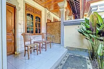 Hotel Collection O 91125 Puri Dewa Bharata