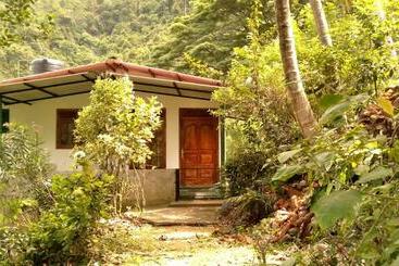 Pensió Namastay Cottage Hunnas Falls