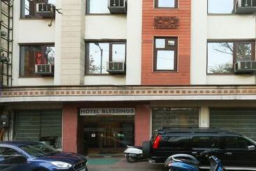 בית מלון כפרי Blessings On Road Near New Delhi Railway Station