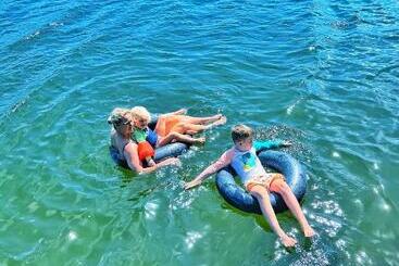 Hotel Kampot Riverfront Boutique