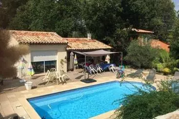 ベッドアンドブレックファースト Lou Pitchoun Cabanon