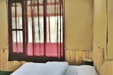 Pension  Tirthan Ecostay