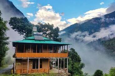 Pension (Hôtel basse catégorie) Tirthan Ecostay