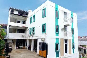 Hotell Oyo 91026 Kasmarani Residence Syariah