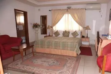 Hotel La Playa Suites