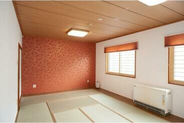 Pensió Guest House Tou Vacation Stay 26348v