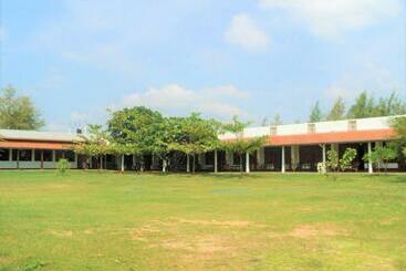 Hotel White Sand Beach Nilaveli